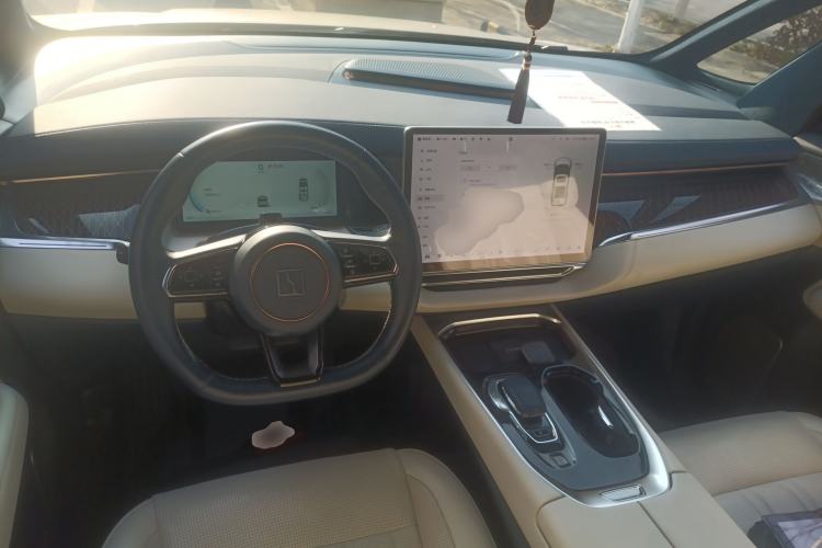 Used Zeekr 009 2022 WE Edition Interior 2
