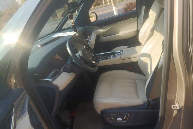 Used Zeekr 009 2022 WE Edition Interior 3