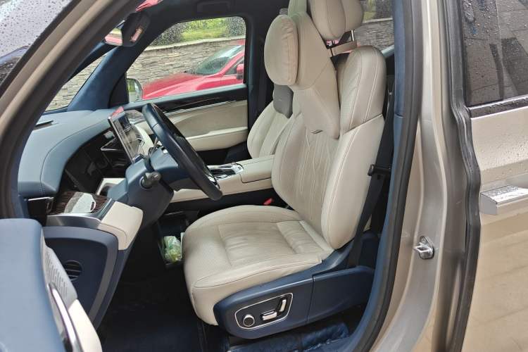 Used Zeekr 009 2022 WE Edition Left Front Seat