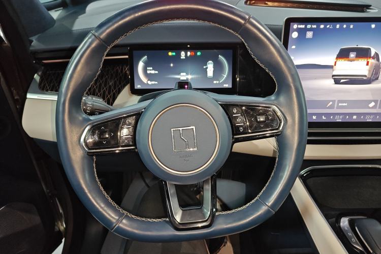 Used Zeekr 009 2022 WE Edition Steering Wheel