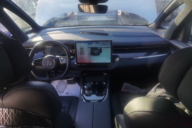 Used Zeekr 009 2022 WE Edition Center Console