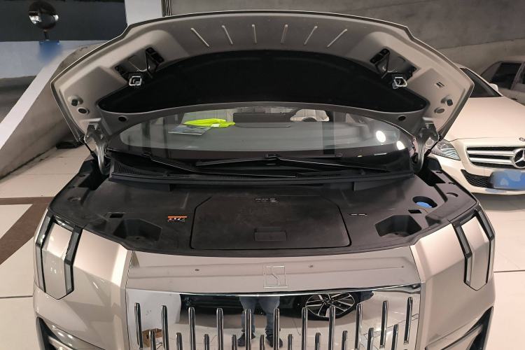 Used Zeekr 009 2022 ME Edition Engine Bay
