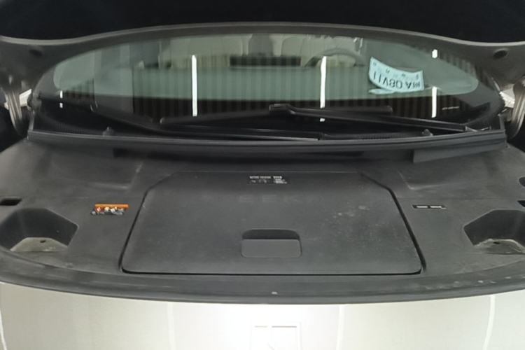 Used Zeekr 009 2022 WE Edition Engine Bay