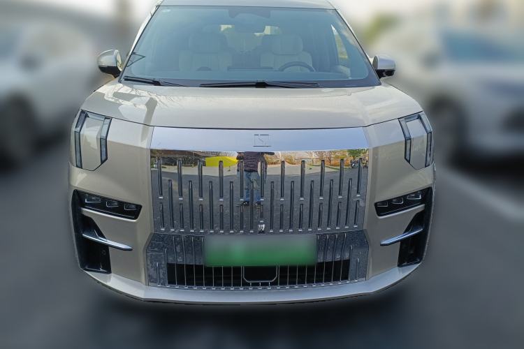 Used Zeekr 009 2022 WE Edition Exterior 1