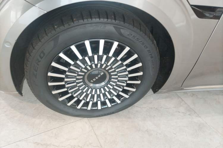 Used Zeekr 009 2022 WE Edition Exterior 1