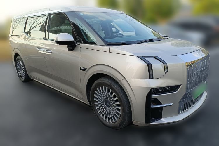 Used Zeekr 009 2022 WE Edition Exterior 2