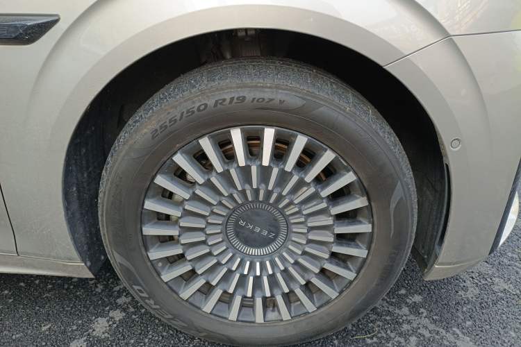 Used Zeekr 009 2022 WE Edition Exterior 7
