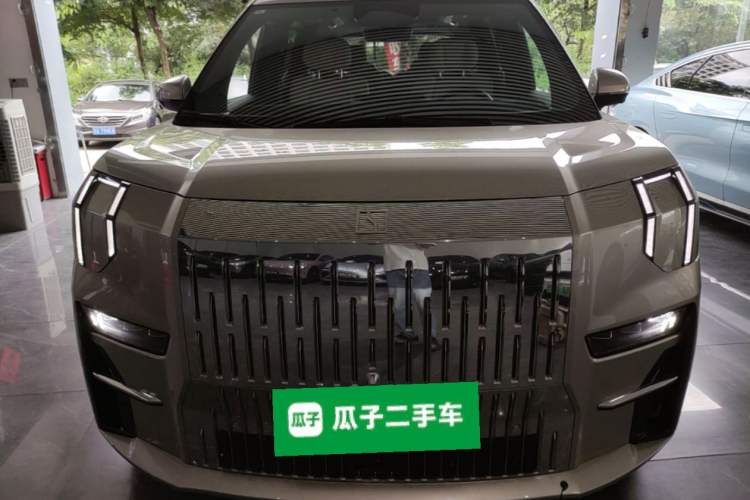 Used Zeekr 009 2022 ME Edition Front