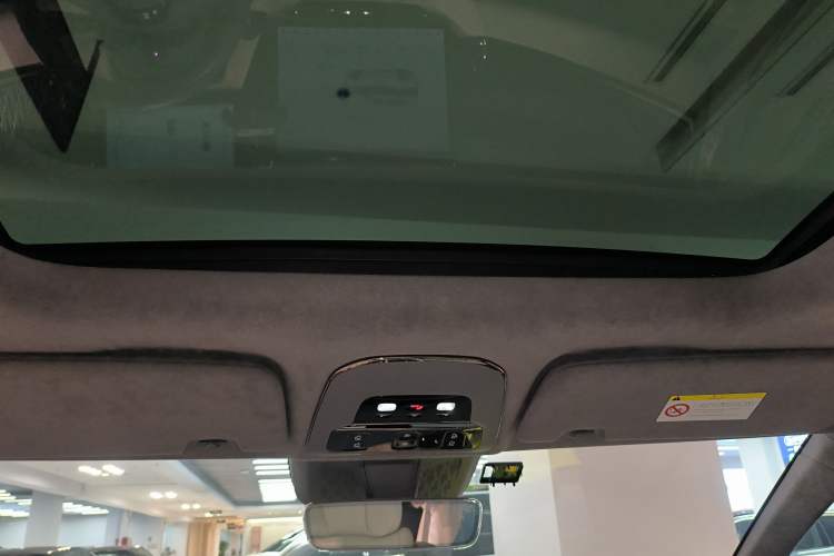 Used Zeekr 009 2022 ME Edition Headliner