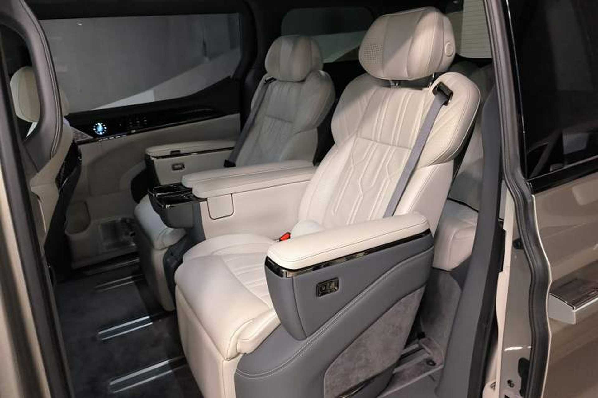 Used Zeekr 009 2022 ME Edition Interior 1