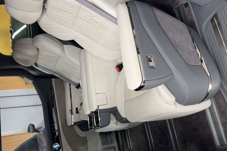 Used Zeekr 009 2022 ME Edition Interior 7