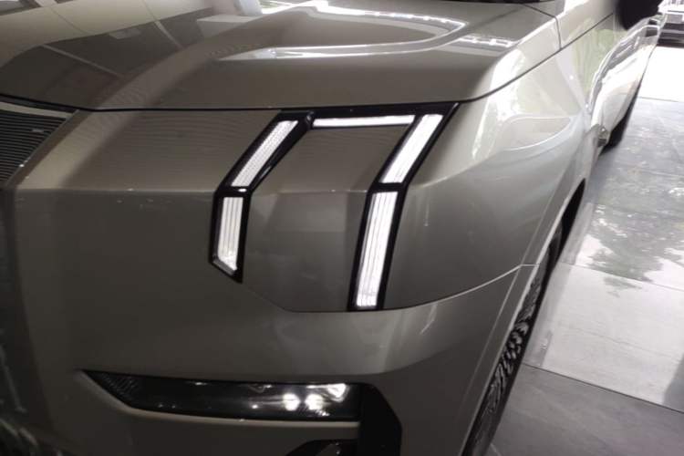 Used Zeekr 009 2022 ME Edition Left Front Headlight
