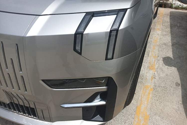 Used Zeekr 009 2022 WE Edition Left Front Headlight