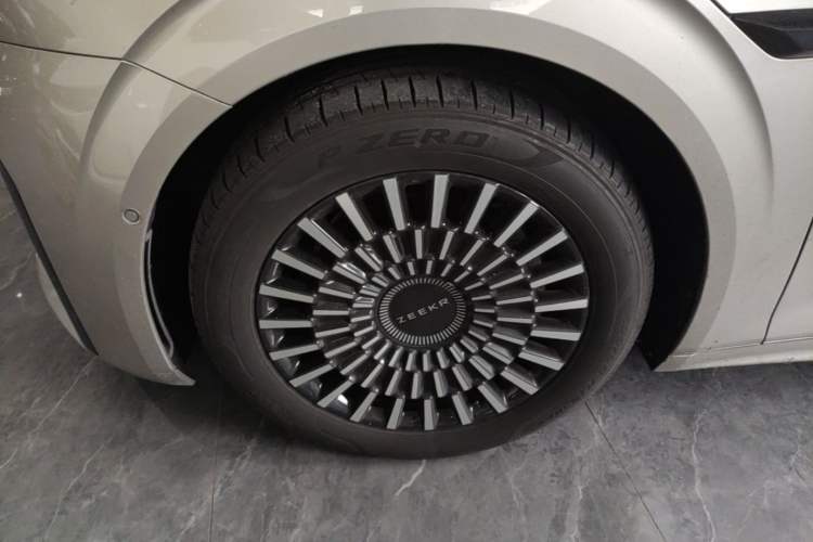Used Zeekr 009 2022 ME Edition Left Front Wheel Hub