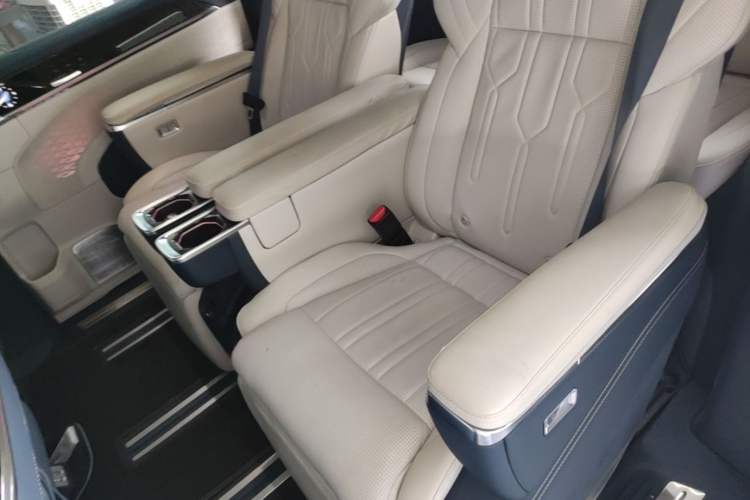 Used Zeekr 009 2022 ME Edition Left Rear Seat