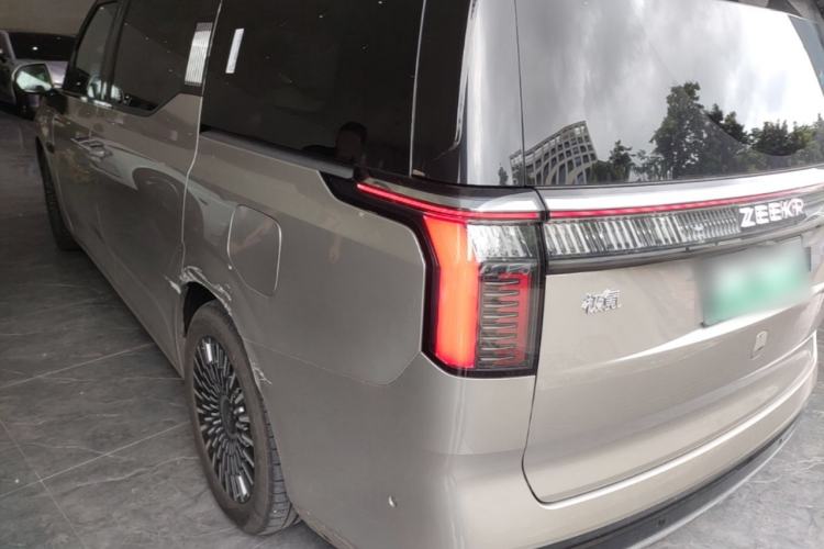 Used Zeekr 009 2022 ME Edition Rear Left 45 Deg
