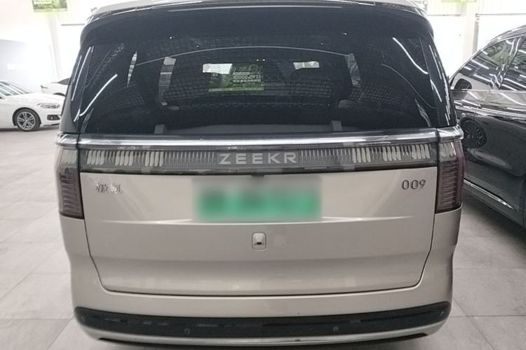Used Zeekr 009 2022 WE Edition Rear