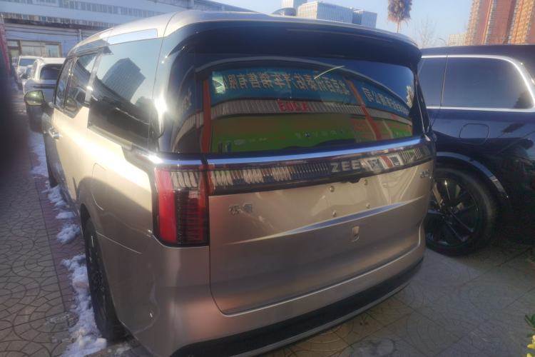 Used Zeekr 009 2022 WE Edition Rear