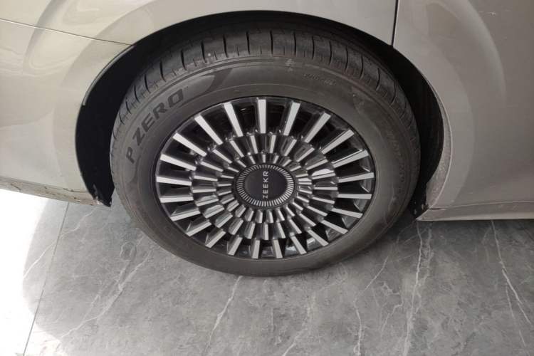 Used Zeekr 009 2022 ME Edition Right Rear Wheel Hub