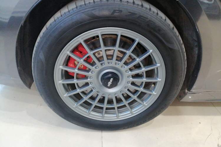Used Zeekr 009 2022 WE Edition Right Rear Wheel Hub