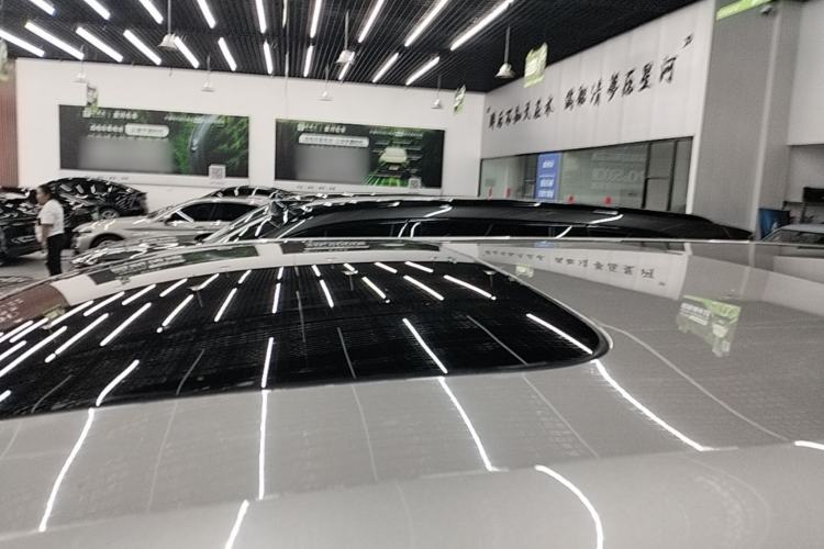 Used Zeekr 009 2022 WE Edition Roof