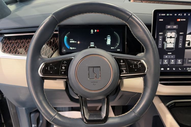 Used Zeekr 009 2022 WE Edition Steering Wheel