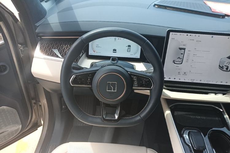 Used Zeekr 009 2022 WE Edition Steering Wheel