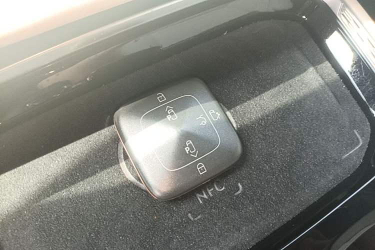 Used Zeekr 009 2022 WE Edition Vehicle Key