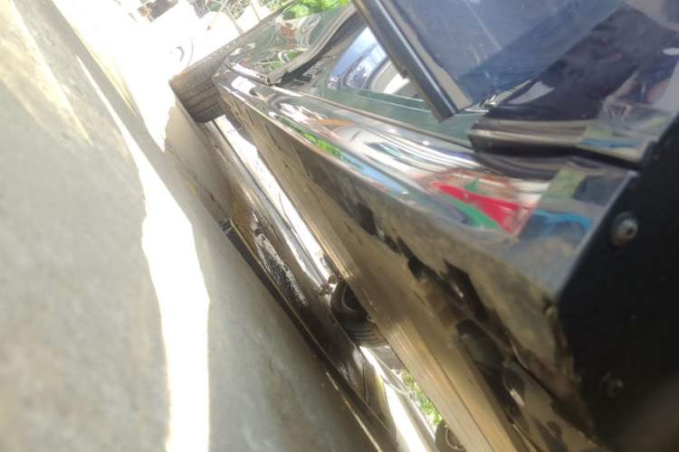 Used Zeekr 009 2022 WE Edition Right Side Sill