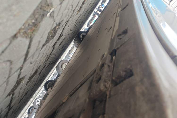 Used Zeekr 009 2022 WE Edition Chassis Front Right
