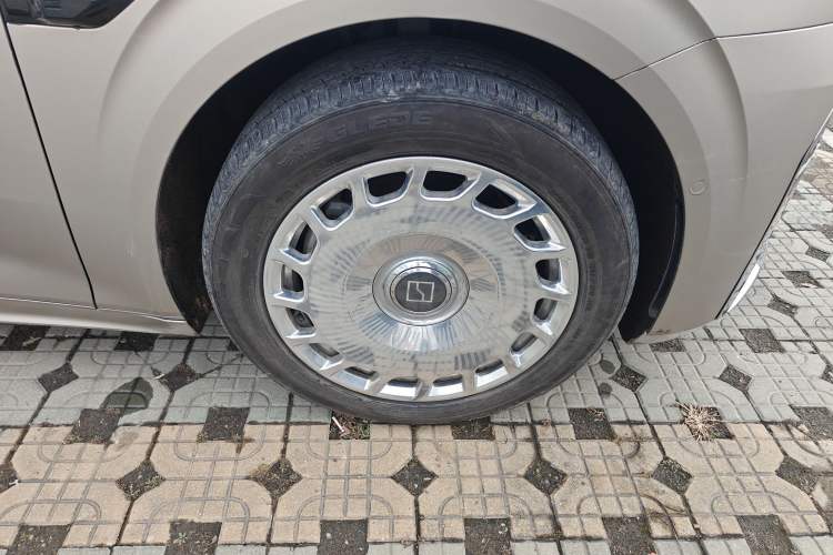 Used Zeekr 009 2022 WE Edition Exterior 7