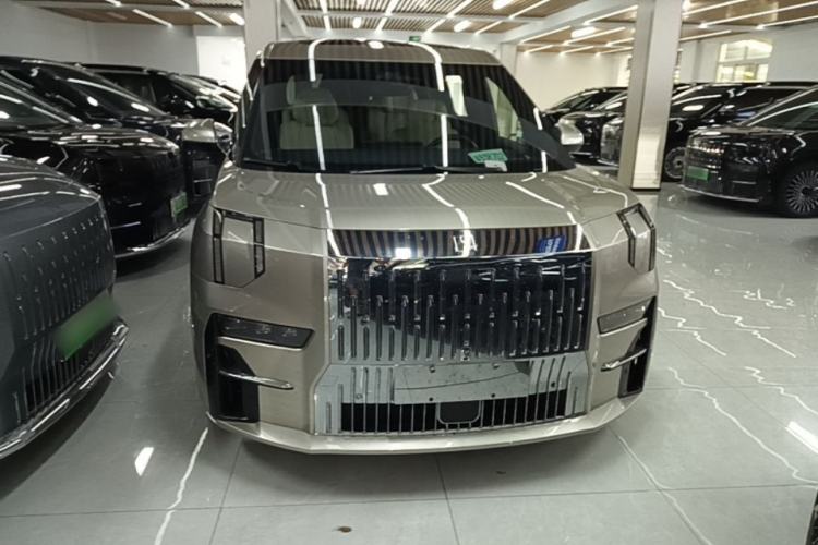 Used Zeekr 009 2022 WE Edition Front