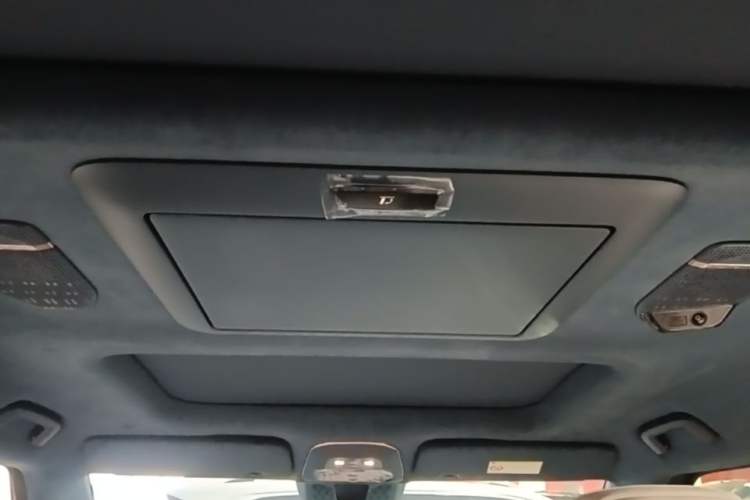 Used Zeekr 009 2022 ME Edition Headliner