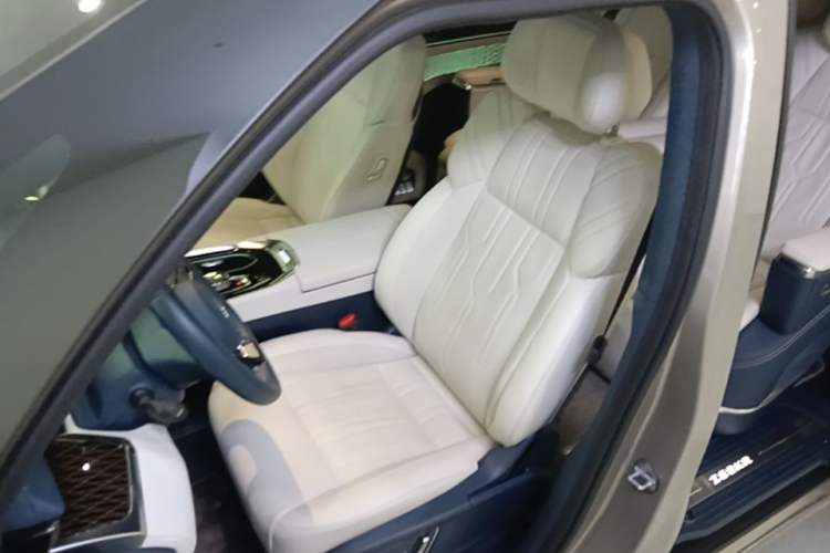 Used Zeekr 009 2022 ME Edition Left Front Seat