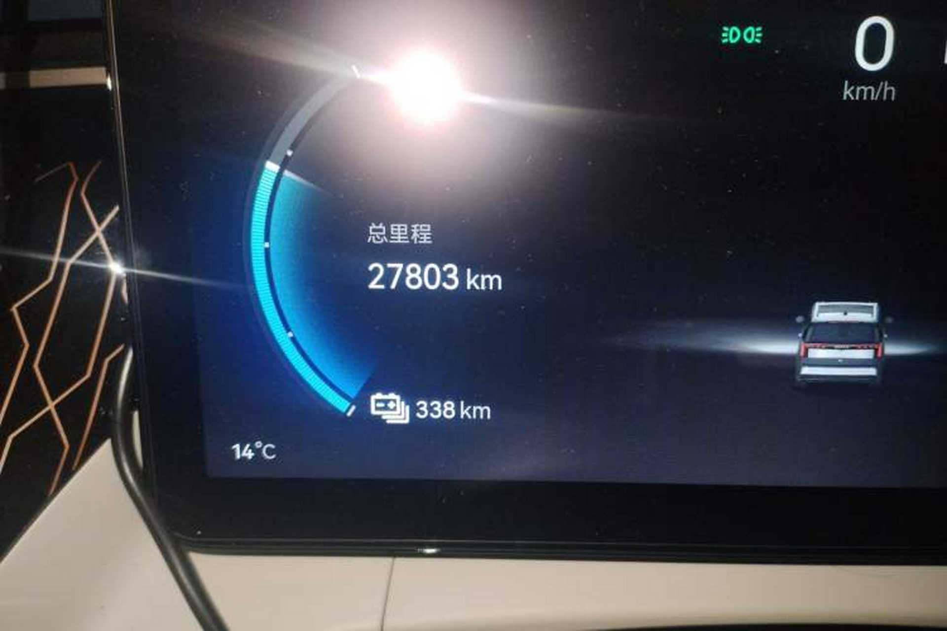 Used Zeekr 009 2022 WE Edition Odometer Close Up
