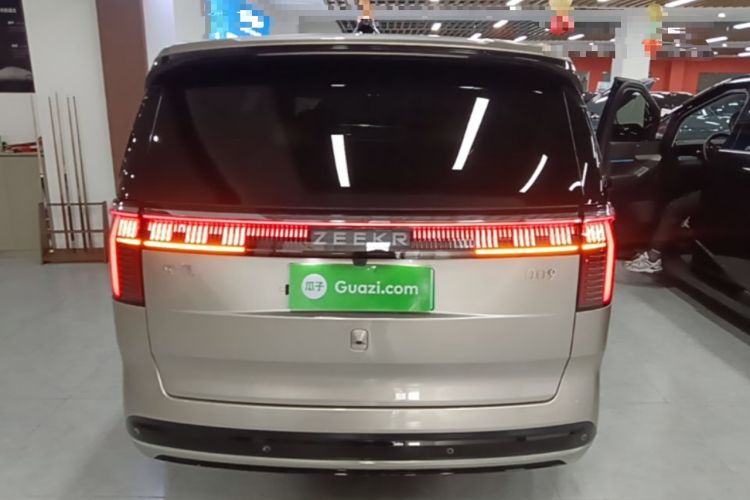 Used Zeekr 009 2022 ME Edition Rear