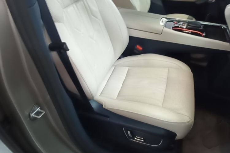 Used Zeekr 009 2022 WE Edition Right Front Seat