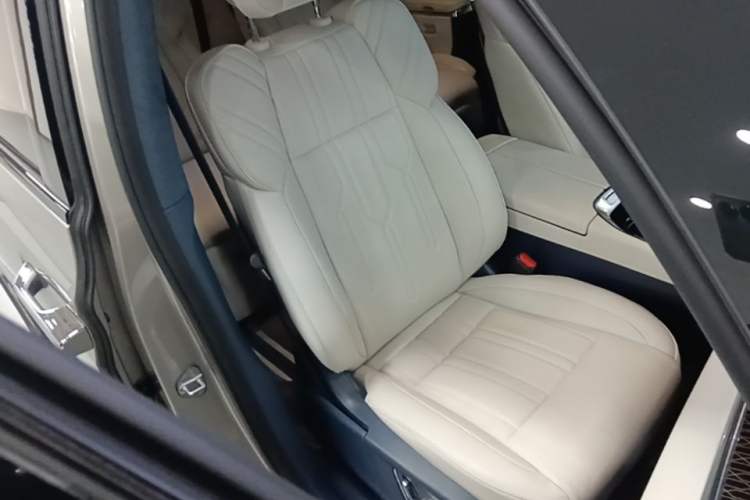 Used Zeekr 009 2022 ME Edition Right Front Seat
