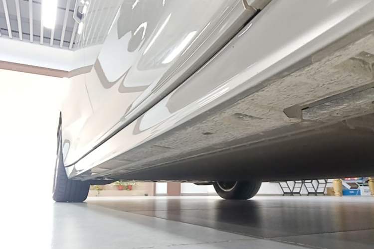 Used Zeekr 009 2022 ME Edition Right Side Sill