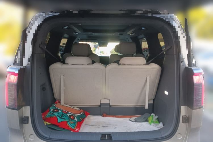 Used Zeekr 009 2022 WE Edition Trunk