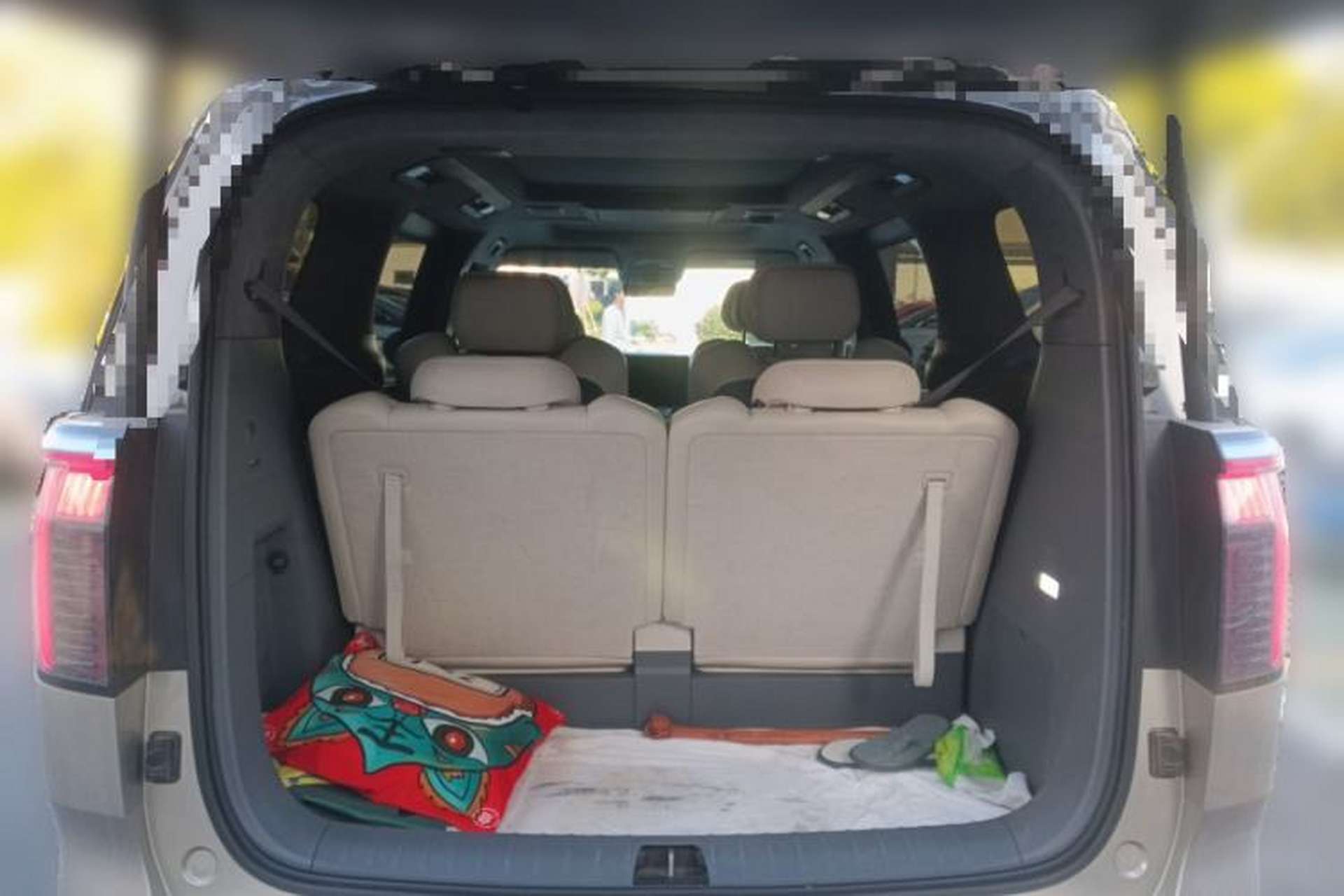 Used Zeekr 009 2022 WE Edition Trunk