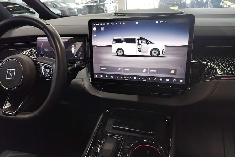 Used Zeekr 009 2022 ME Edition Center Console