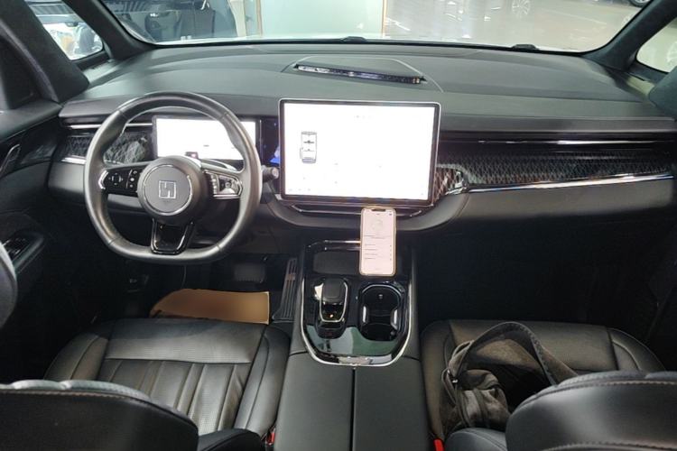 Used Zeekr 009 2022 WE Edition Center Console