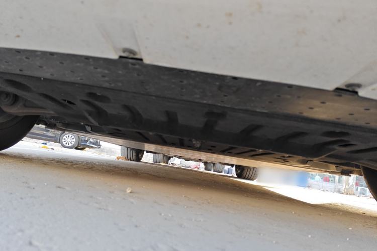 Used Zeekr 009 2022 Revised WE Version Chassis Front
