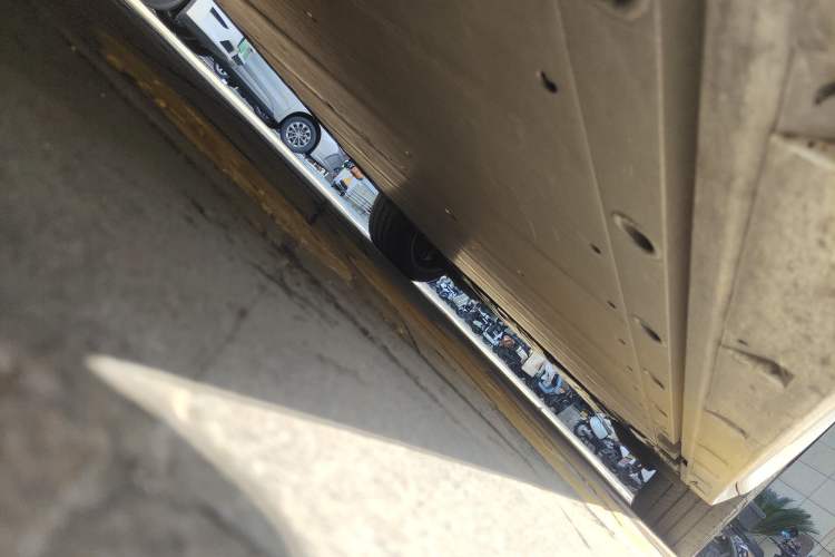 Used Zeekr 009 2022 WE Edition Chassis Front Left