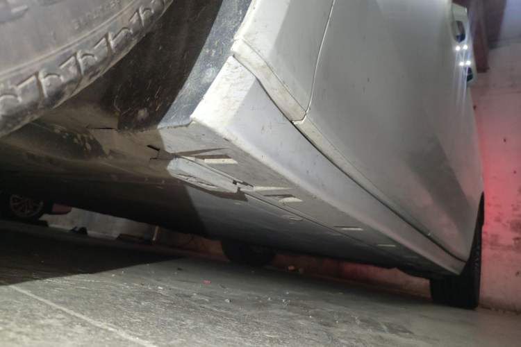 Used Zeekr 009 2022 WE Edition Chassis Front Left