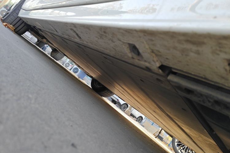 Used Zeekr 009 2022 Revised WE Version Chassis Front Right