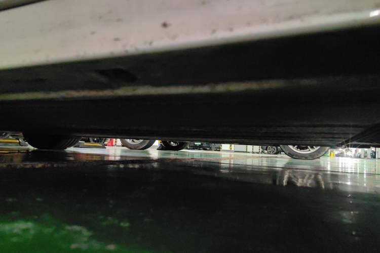 Used Zeekr 009 2022 ME Edition Chassis Front Right