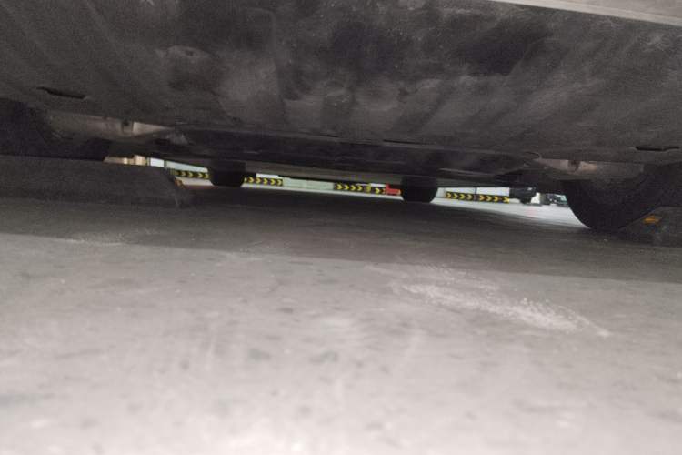 Used Zeekr 009 2022 Revised WE Version Chassis Rear