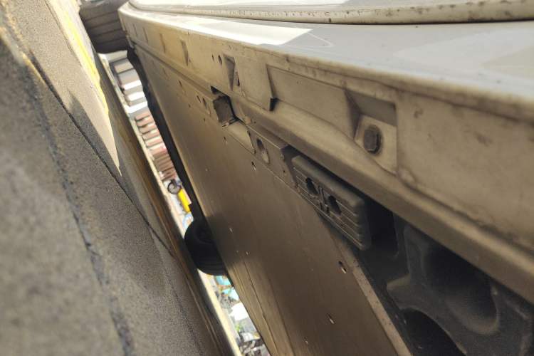 Used Zeekr 009 2022 WE Edition Chassis Rear Left